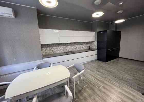 Мариуполь проспект Строителей 2к 2эт Хозяин Мариуполь