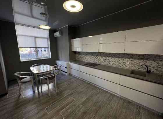 Мариуполь проспект Строителей 2к 2эт Хозяин Мариуполь