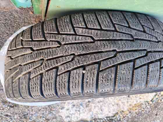 Продам автомобильные покрышки зимние Nokiian 185/65/15 б/у Донецк