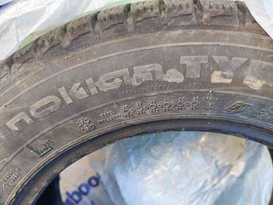Продам автомобильные покрышки зимние Nokiian 185/65/15 б/у Донецк