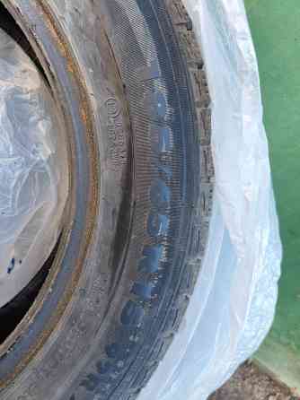 Продам автомобильные покрышки зимние Nokiian 185/65/15 б/у Донецк