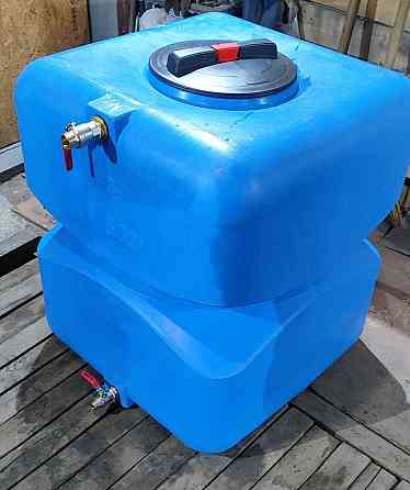 Бак для воды 500 л 78х78х90см с установленными врезками Макеевка