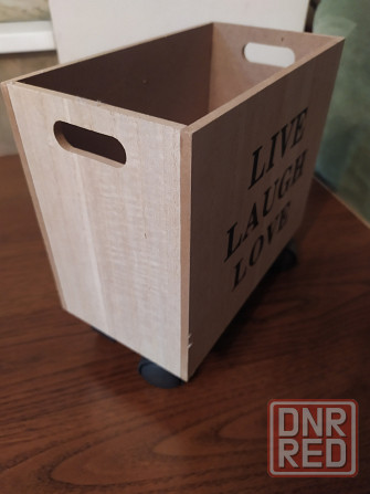 Шкатулка деревянная на колесиках Макеевка - изображение 2