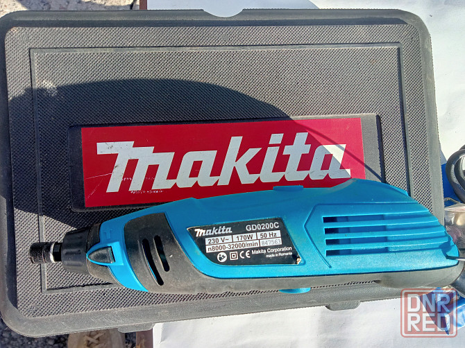 Гравёр электрический с набором насадок в кейсе makita Донецк - изображение 1