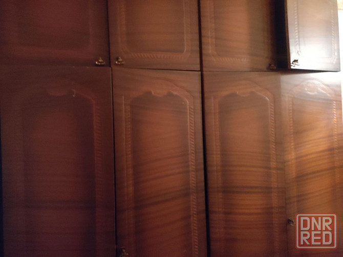 Комплект для спальни (2 кровати, шкаф, 2 прикроватные тумбы и трельяж) Донецк - изображение 2