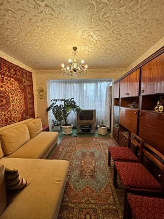 Продажа 3-комнатной квартиры 4/9, в г. Макеевка, м-н Солнечный (нижний) красный рынок Макеевка