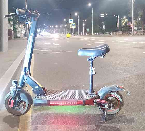 Продам электросамокат куго м 4 про Донецк