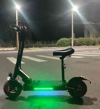 Продам электросамокат куго м 4 про Донецк