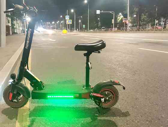 Продам электросамокат куго м 4 про Донецк