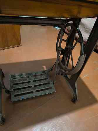 Продам швейную машинку. Донецк