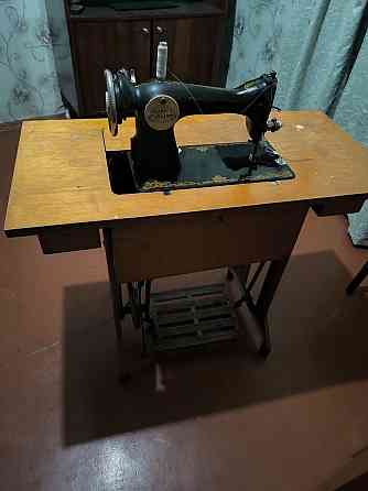 Продам швейную машинку. Донецк