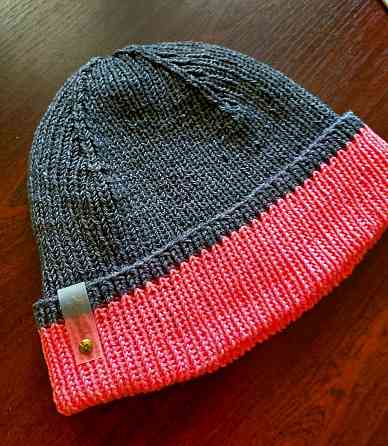 Шапка женская стрейч-меринос, новая Донецк