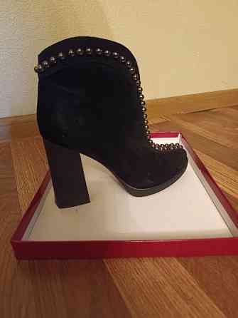 Продам женские полусапожки Донецк