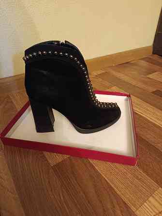 Продам женские полусапожки Донецк