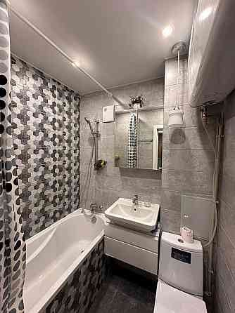 Накопитель 500 литров! Сдам 1 ком.кв в центре, Набережная, ресторан Ракушка. Донецк