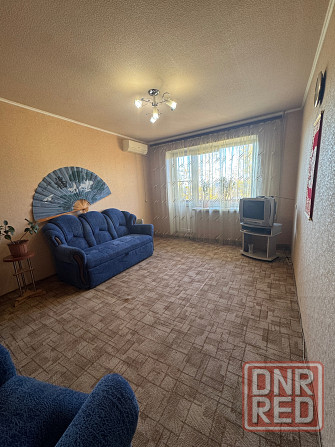 Аренда 2к кв, м-н Зеленый, ор-р ост.Мирный рынок э Макеевка - изображение 1