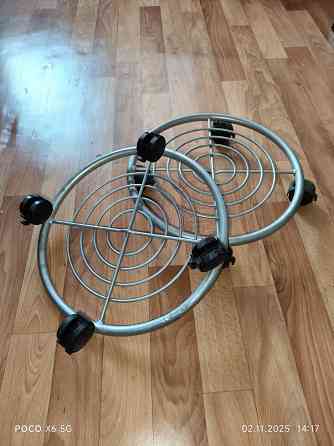 Подставка для цветов на колесиках Донецк