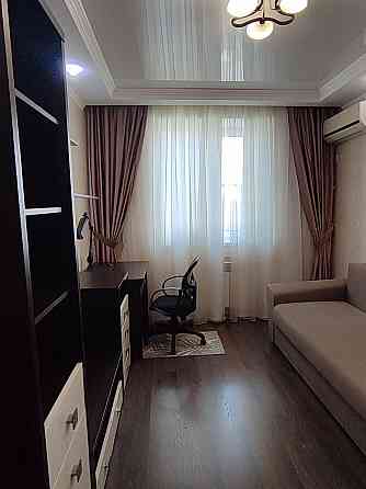 Продам 2 х ком квартиру с ремонтом.мкр Зеленый. Макеевка