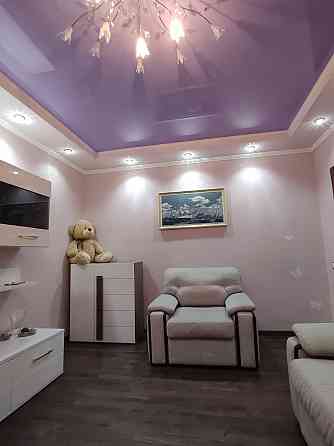 Продам 2 х ком квартиру с ремонтом.мкр Зеленый. Макеевка