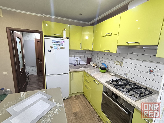 Продам 2 х ком квартиру с ремонтом.мкр Зеленый. Макеевка - изображение 9