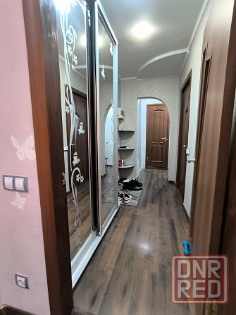 Продам 2 х ком квартиру с ремонтом.мкр Зеленый. Макеевка - изображение 7