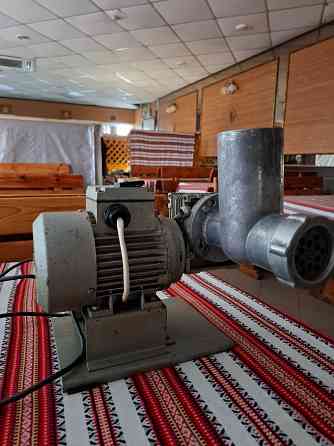 Продам мясорубку профессиональную Донецк