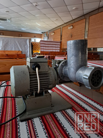 Продам мясорубку профессиональную Донецк - изображение 3