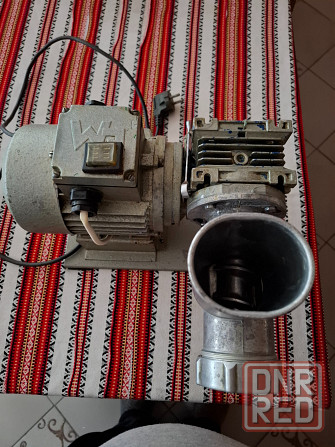 Продам мясорубку профессиональную Донецк - изображение 1