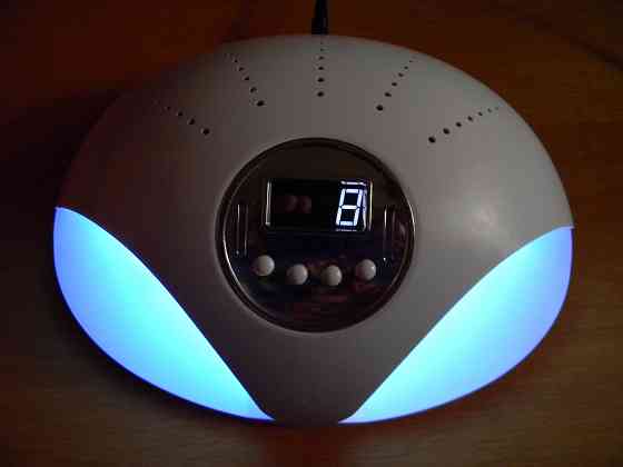 Светодиодная лампа для сушки ногтей Макеевка