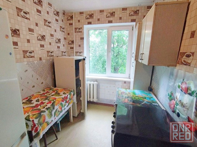 Срочно продам 2-х ком кв-ру на Щетинина 4/9ти Донецк - изображение 1