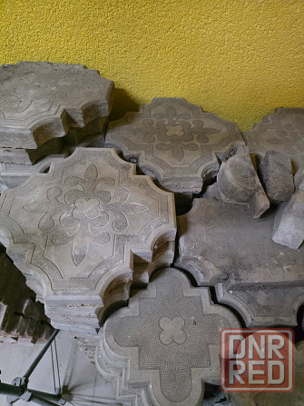 Плитка фэм б/у примерно 12 км в. Донецк - изображение 1