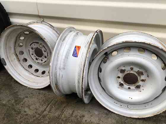 Продам комплект б/у зимней резины с дисками Макеевка