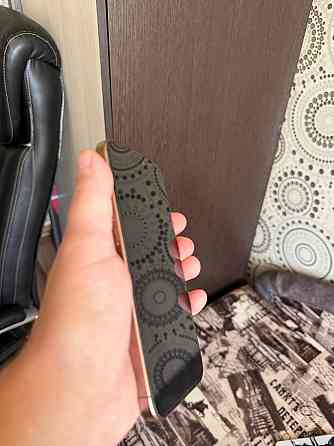 Продам Iphone 16 Pro Max Стаханов