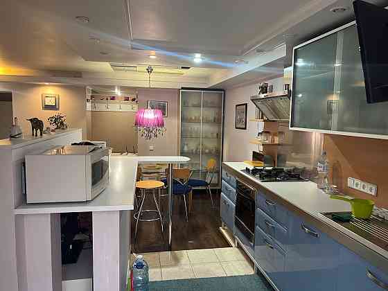 Трёхкомнатная Донецк Сити Донецк