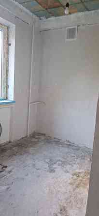 Продам двухкомнатную квартиру Луганск