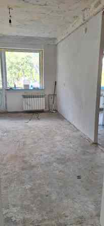 Продам двухкомнатную квартиру Луганск