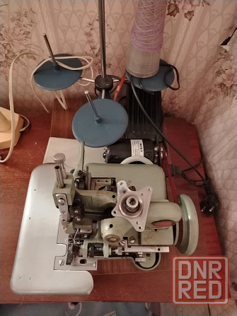 Продам оверлок б/у в рабочем состоянии. Донецк - изображение 1
