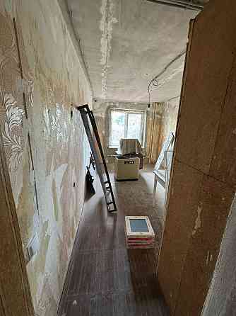 Срочно 2к квартал Строитель Макеевка