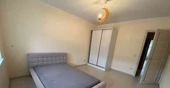 Постоянная подача воды! Сдаю двухкомнатную квартиру 60.0 м² этаж 2/9 город Донецк, Кировский район, Донецк