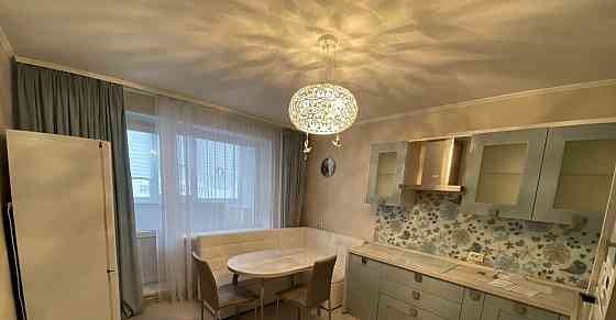 Постоянная подача воды! Сдаю двухкомнатную квартиру 60.0 м² этаж 2/9 город Донецк, Кировский район, Донецк