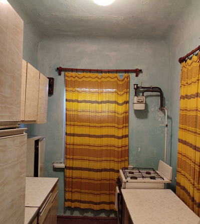 Дом у Площади Свободы, Кировский район. 65 кв.м. на 7 сотках. Донецк