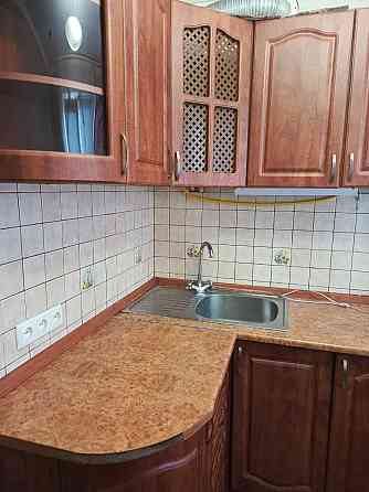 Продается двухкомнатная квартира в Пролетарском районе, рядом с 9-й больницей Донецк