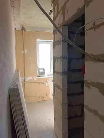 Продаётся 1 к.кв. просп. Ватутина, кинотеатр "Звездочка". Донецк