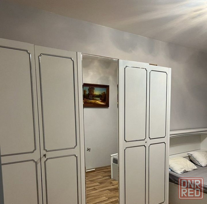 Сдаю двухкомнатную квартиру 64.0 м² этаж 5/10 город Донецк, Кировский район, мкр Донецк - изображение 1