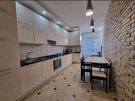 Сдаётся 2 комнатная квартира калининский, ул. краснофлотская Донецк