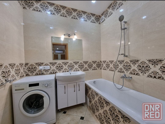 Сдаётся 2 комнатная квартира калининский, ул. краснофлотская Донецк - изображение 2