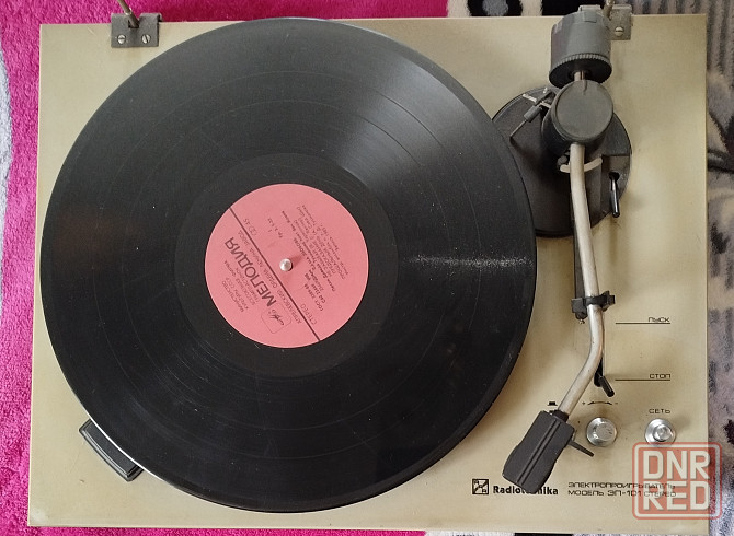 Электропроигрыватель радиотехника эп-101 Макеевка - изображение 1