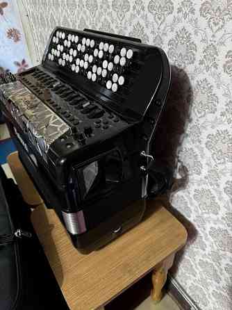 Баян Roland 8FR-8XB BK Донецк