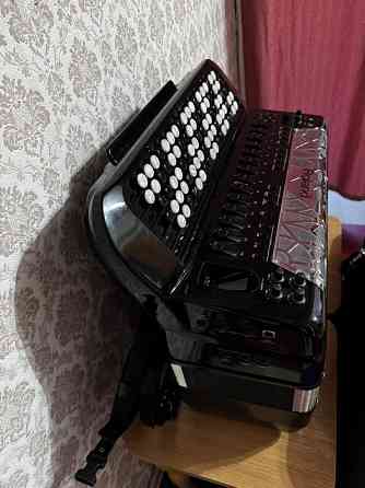 Баян Roland 8FR-8XB BK Донецк