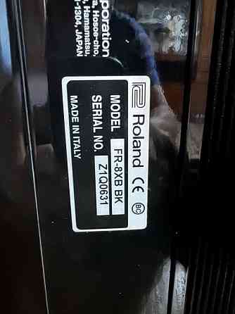 Баян Roland 8FR-8XB BK Донецк